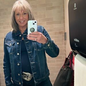 Meet your Posher, Terri